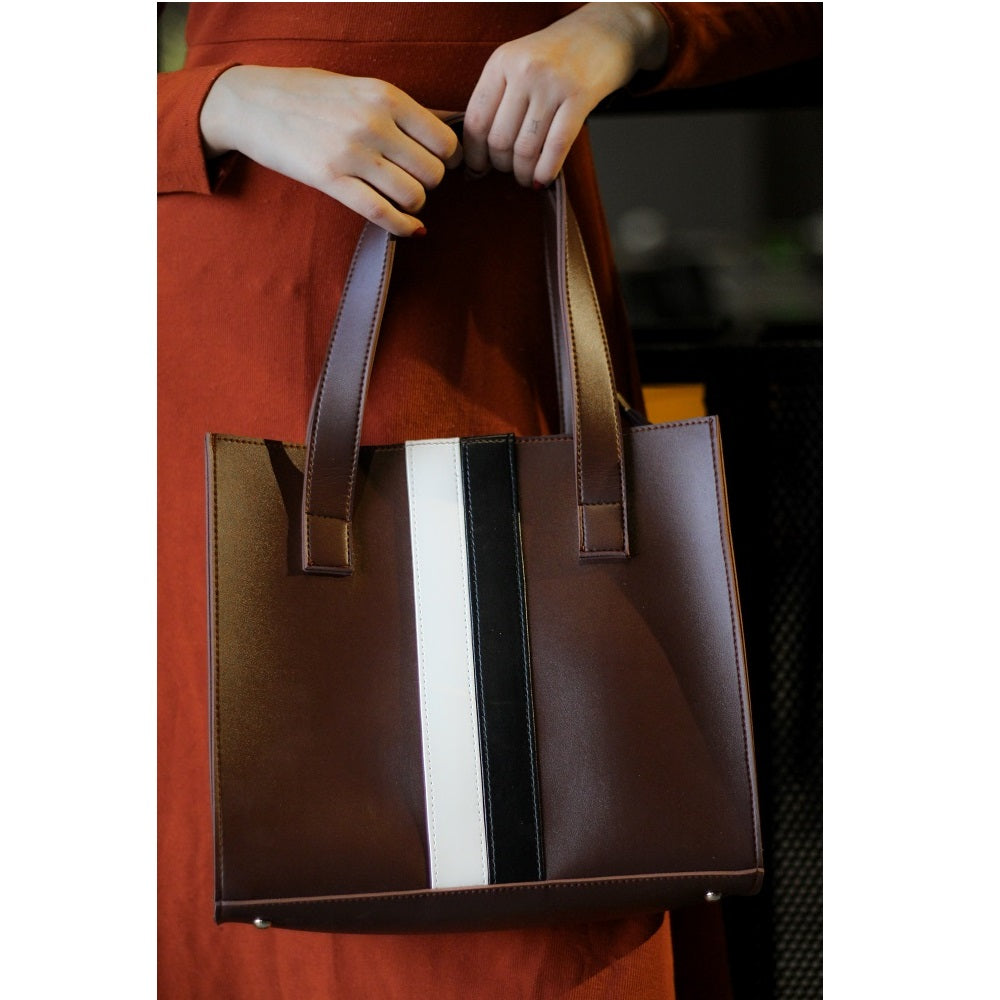MNs Dark Brown Tress With Straps