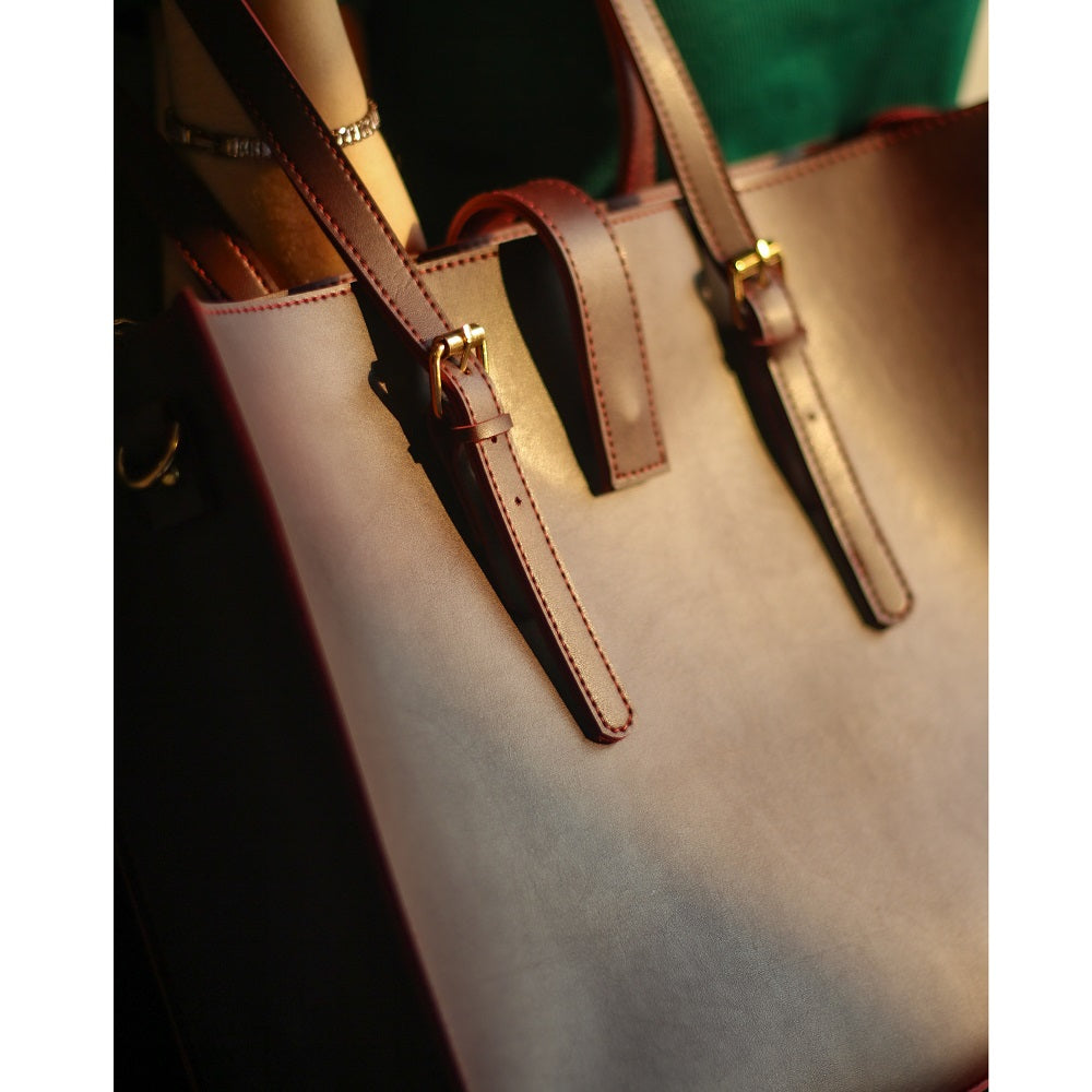 MNs Plum tote bag