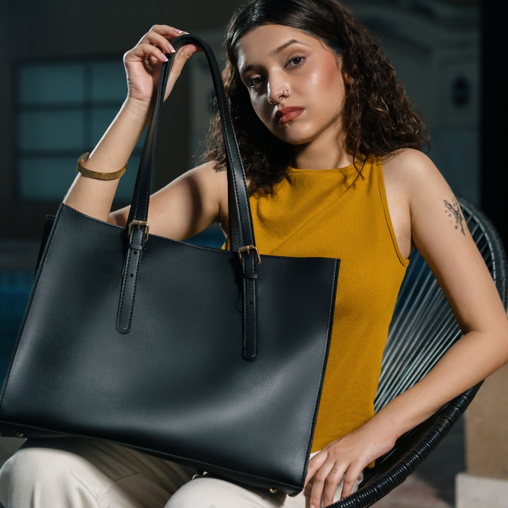 MNs Dusky Black Bag