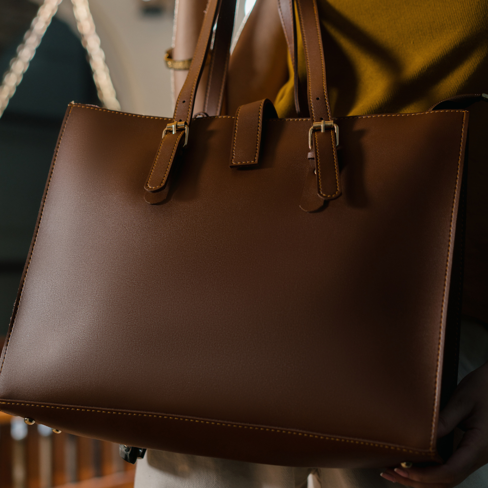 MNs Russet Brown Bag