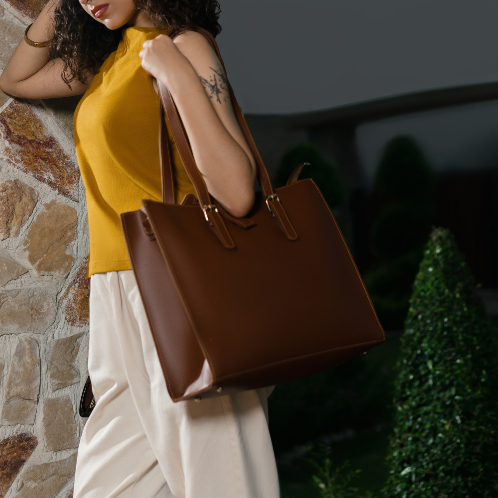 MNs Russet Brown Bag
